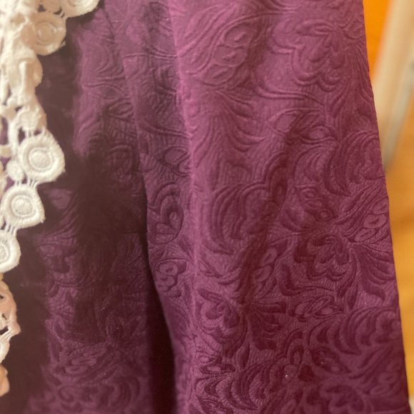 Apt 9 Cropped Jacket Size Large in plum. - Picture 5 of 7